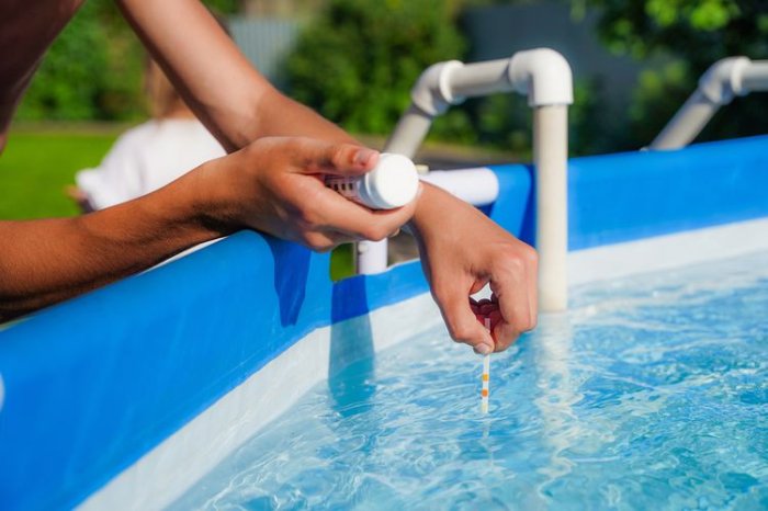 Testovanie kvality vody v bazéne