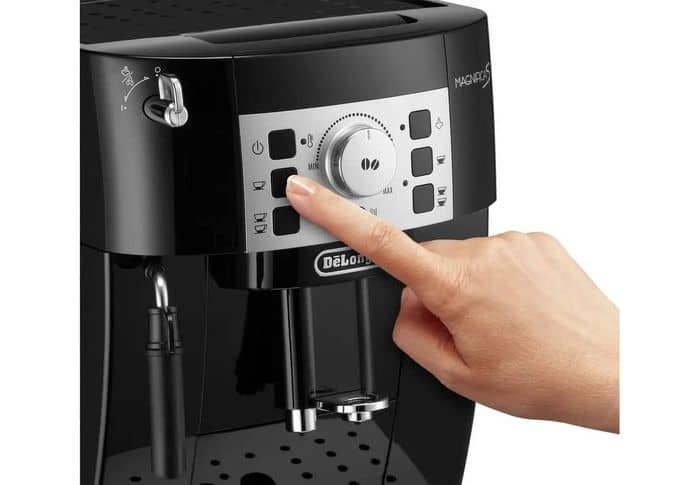 Kávovar DeLonghi ECAM 22.110.B ovládanie