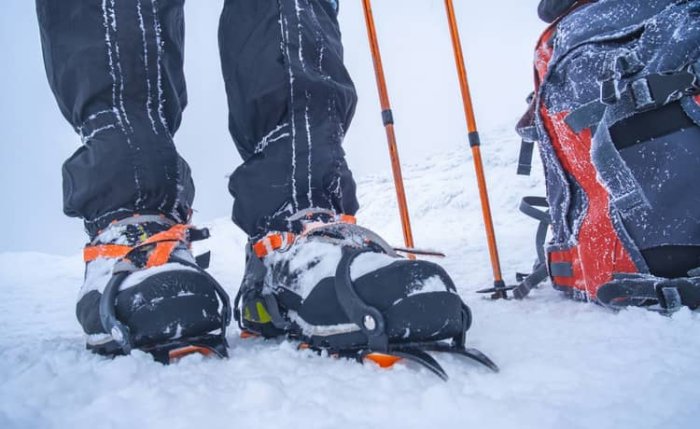 Mačky na turistiku do snehu typ viazania