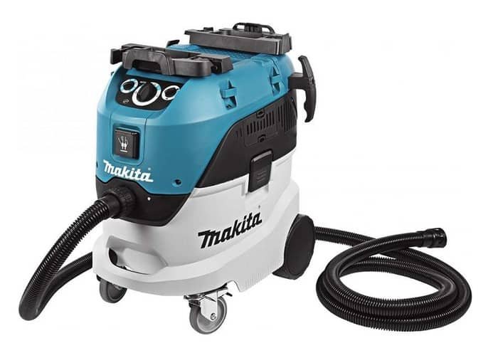 Makita VC4210M recenzia