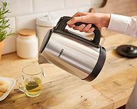 Rýchlovarná kanvica Philips HD9350/91 recenzia