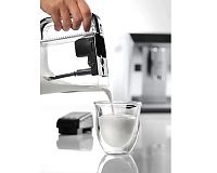 DeLonghi ECAM 650.85.MS našľahané mlieko