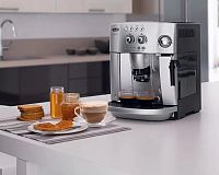 Automatický kávovar DeLonghi ESAM 4200 Magnifica recenzia