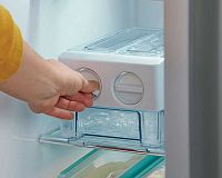 Gorenje NRM8182MX výrobník ľadu