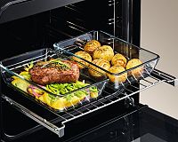 Sklokeramický sporák Electrolux EKC54972OX rúra