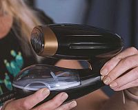 Kompaktný naparovač odevov Orava Steameasy