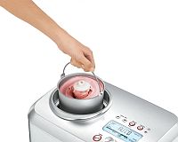 Zmrzlinovač Sage BCI600 recenzia