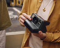 Instantný fotoaparát Polaroid Now recenzia
