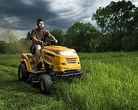 Záhradný traktor Riwall PRO RLT 92 T