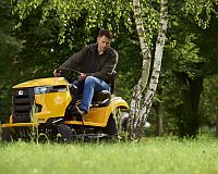 Záhradný traktor Cub Cadet XT2 PR95 recenzia