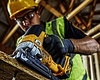 Priamočiara píla DeWALT DCS334N recenzia