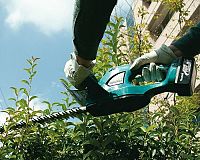 Akumulátorové nožnice na živý plot Makita DUH523Z