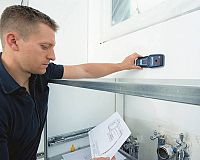 Detektor kovov a káblov Bosch GMS 100 M Professional recenzia